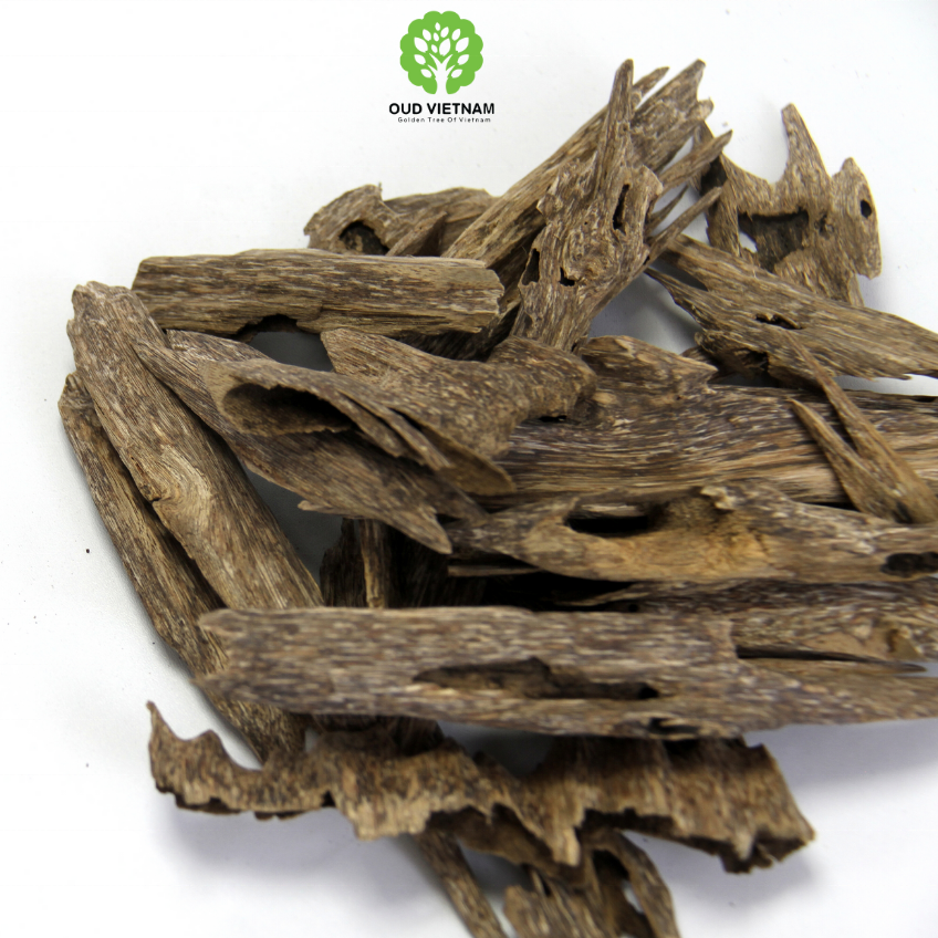 Premium Vietnamese Agarwood Chips (Oud) – Grade A+ Natural Resin
